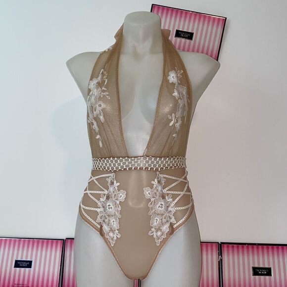 🔥NEW!! VICTORIA SECRET EMBROIDERED TEDDY - Picture 2 of 11